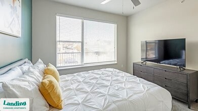 750 Fort Worth Ave in Dallas, TX - Building Photo - Building Photo