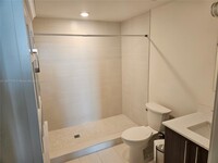 7875 NW 107th Ave, Unit 510 in Doral, FL - Building Photo - Building Photo