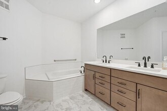 13970 Englefield Dr in Dale City, VA - Building Photo - Building Photo