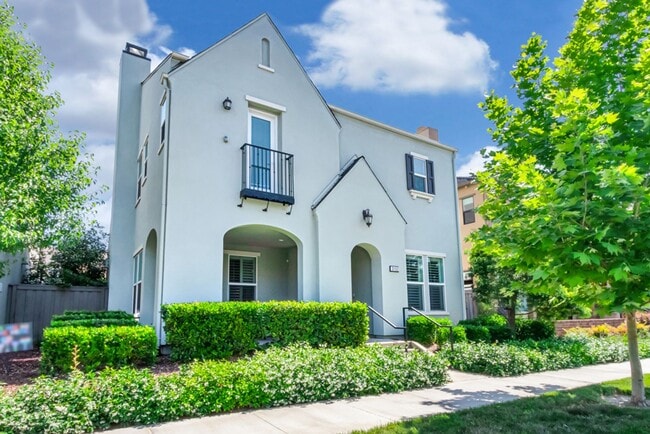 property at 3152 McKinley Village Way