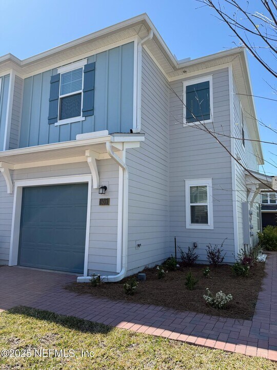 307 Belfort Ct in St. Augustine, FL - Building Photo
