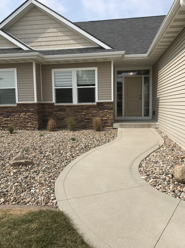 property at 2721 London Dr