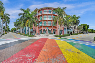 235 NE 1st St in Delray Beach, FL - Foto de edificio - Building Photo