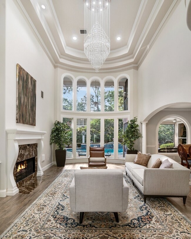 property at 162 N Taylor Point Dr