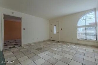 232 S Paseo Pena in Green Valley, AZ - Building Photo - Building Photo