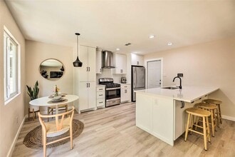 6204 Wagon Bend in Austin, TX - Building Photo - Building Photo