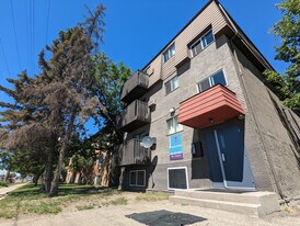 Edgar Estates in Saskatoon, SK - Building Photo