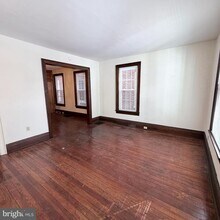 235 Park Ave in Chambersburg, PA - Building Photo - Building Photo