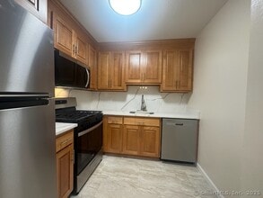 2600 Park Ave in Bridgeport, CT - Building Photo - Building Photo