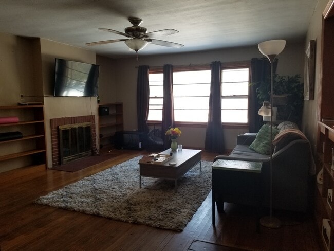 836 W Knapp Ave in Stillwater, OK - Building Photo - Building Photo