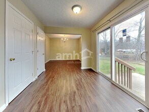 2029 River Birch Dr in Amelia, OH - Foto de edificio - Building Photo