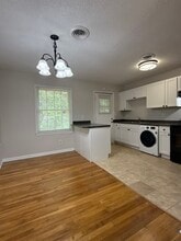 135 E Hill St in Decatur, GA - Building Photo - Building Photo