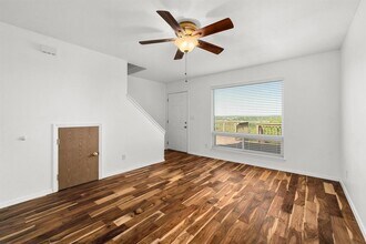 21459 Coyote Trail in Lago Vista, TX - Building Photo - Building Photo