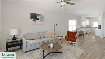 7 Dairy Crk Rd SW in Huntsville, AL - Building Photo