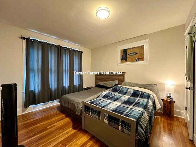 72 Belden St, Unit 1 in Boston, MA - Building Photo - Building Photo