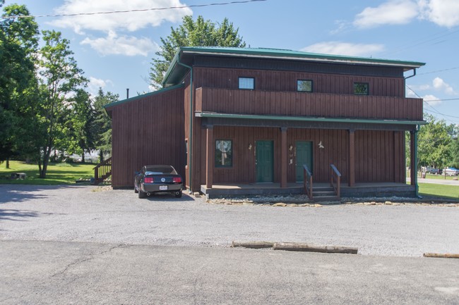 2308 Greenville Rd in Cortland, OH - Building Photo - Building Photo