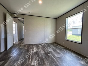 51 Hilltop Rd in Eldon, MO - Building Photo - Building Photo