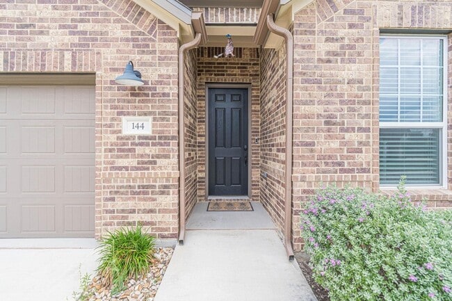 144 Trotting Bear Ln in San Marcos, TX - Building Photo - Building Photo