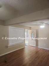 107 N 28th St in Gatesville, TX - Building Photo - Building Photo