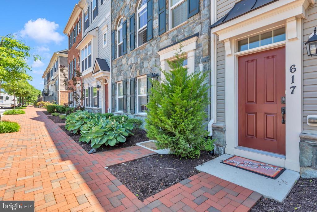 617 S Cherry Grove Ave in Annapolis, MD - Building Photo