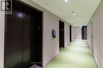 4015 The Exchange in Mississauga, ON - Building Photo - Building Photo