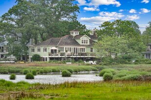 25 Channel Ave in Norwalk, CT - Building Photo