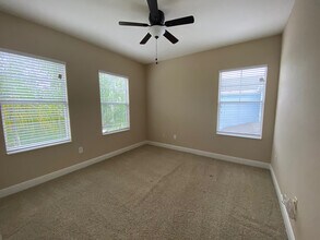 7212 S St Patrick St in Tampa, FL - Building Photo - Building Photo