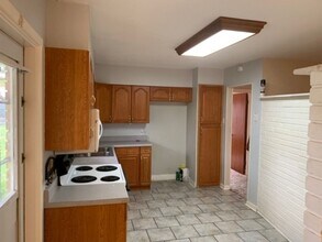 4519 Creekmoor Dr in San Antonio, TX - Building Photo - Building Photo