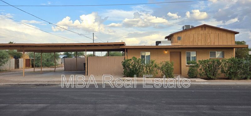 318 W 2nd Ave in Casa Grande, AZ - Building Photo