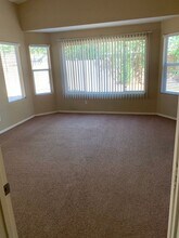 6610 W Hughes Dr in Phoenix, AZ - Building Photo - Building Photo