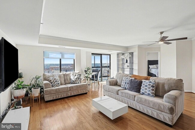 property at 900 N Stafford St