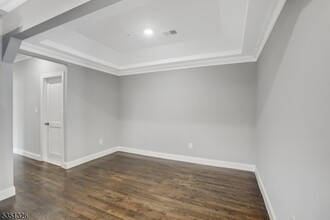 449 S 18th St in Newark, NJ - Foto de edificio - Building Photo