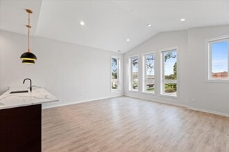 5201 S Wabash Ave in Chicago, IL - Building Photo - Building Photo