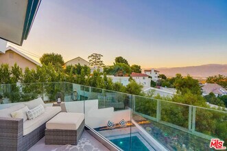 3437 Troy Dr in Los Angeles, CA - Building Photo - Building Photo
