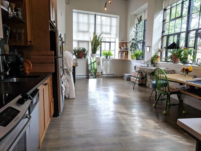 property at 20 Sunnyside St