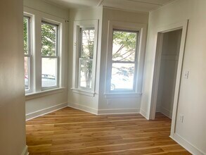 27 Alston St, Unit 1 in Somerville, MA - Building Photo - Building Photo