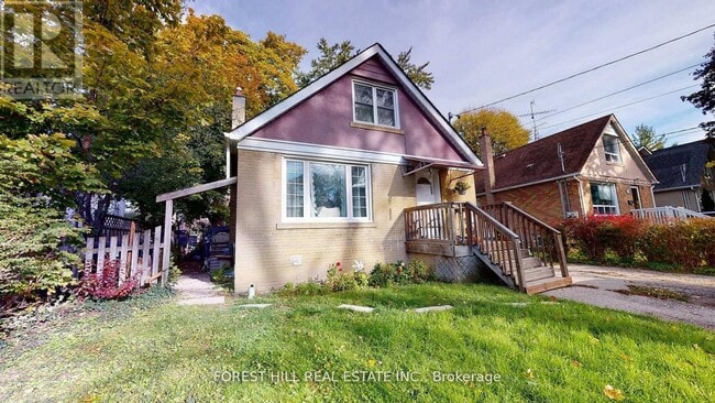 property at 262 Poyntz Ave