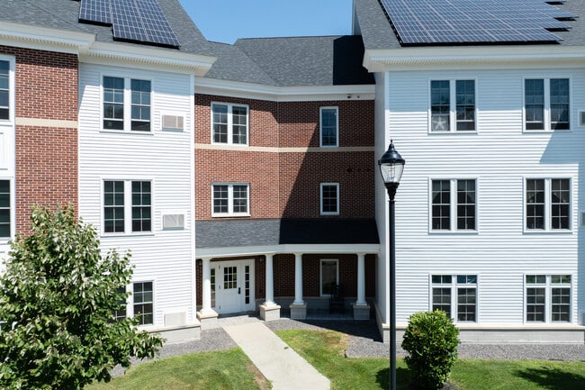 Bessey Crossing in Scarborough, ME - Building Photo - Building Photo