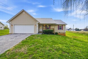 1453 Chessingham Dr in Maryville, TN - Building Photo