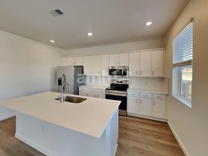 26184 E Calhoun Pl in Aurora, CO - Building Photo - Building Photo