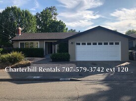 2621 Neotomas Ave in Santa Rosa, CA - Building Photo