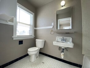 3029 NW 14th St in Oklahoma City, OK - Building Photo - Building Photo