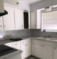 1127-1127 MacArthur St in Rosenberg, TX - Building Photo