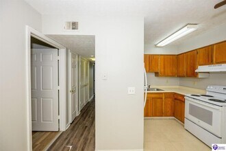 623 Stewart St in Elizabethtown, KY - Building Photo - Building Photo