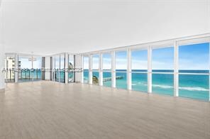 16485 Collins Ave, Unit # 736 in Sunny Isles Beach, FL - Foto de edificio - Building Photo