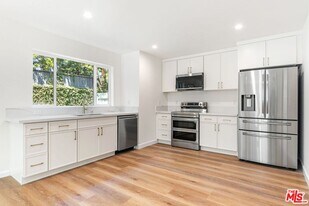 1512 S Durango Ave in Los Angeles, CA - Building Photo