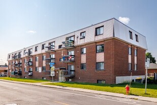 3750 Du Souvenir Ch in Laval, QC - Building Photo