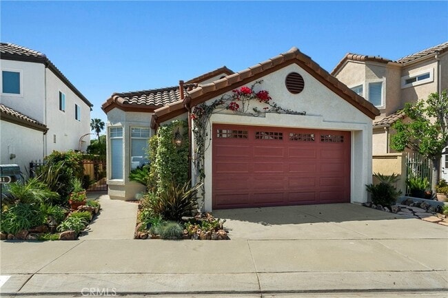 11 Reina in Dana Point, CA - Building Photo - Building Photo