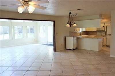 317 N Mechanic St in Bellville, TX - Building Photo - Building Photo
