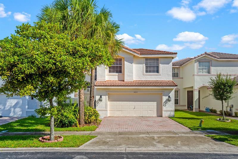16255 SW 26th St in Miramar, FL - Building Photo
